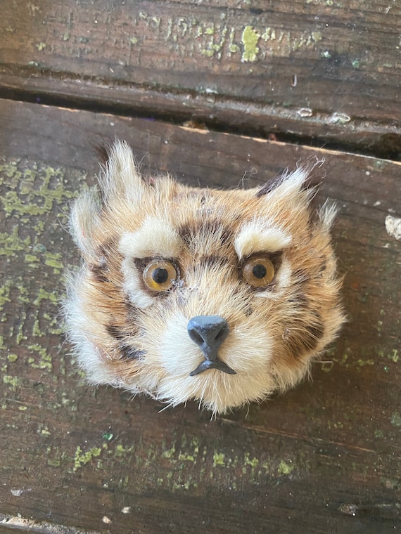 Vintage fur cat brooch Gem