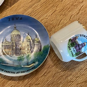 ViNTAGE StATE SOUVENiR MiNi CuP & SAUCER IoWA CoRN Georgia Cups Saucers Mugs Souvenir States