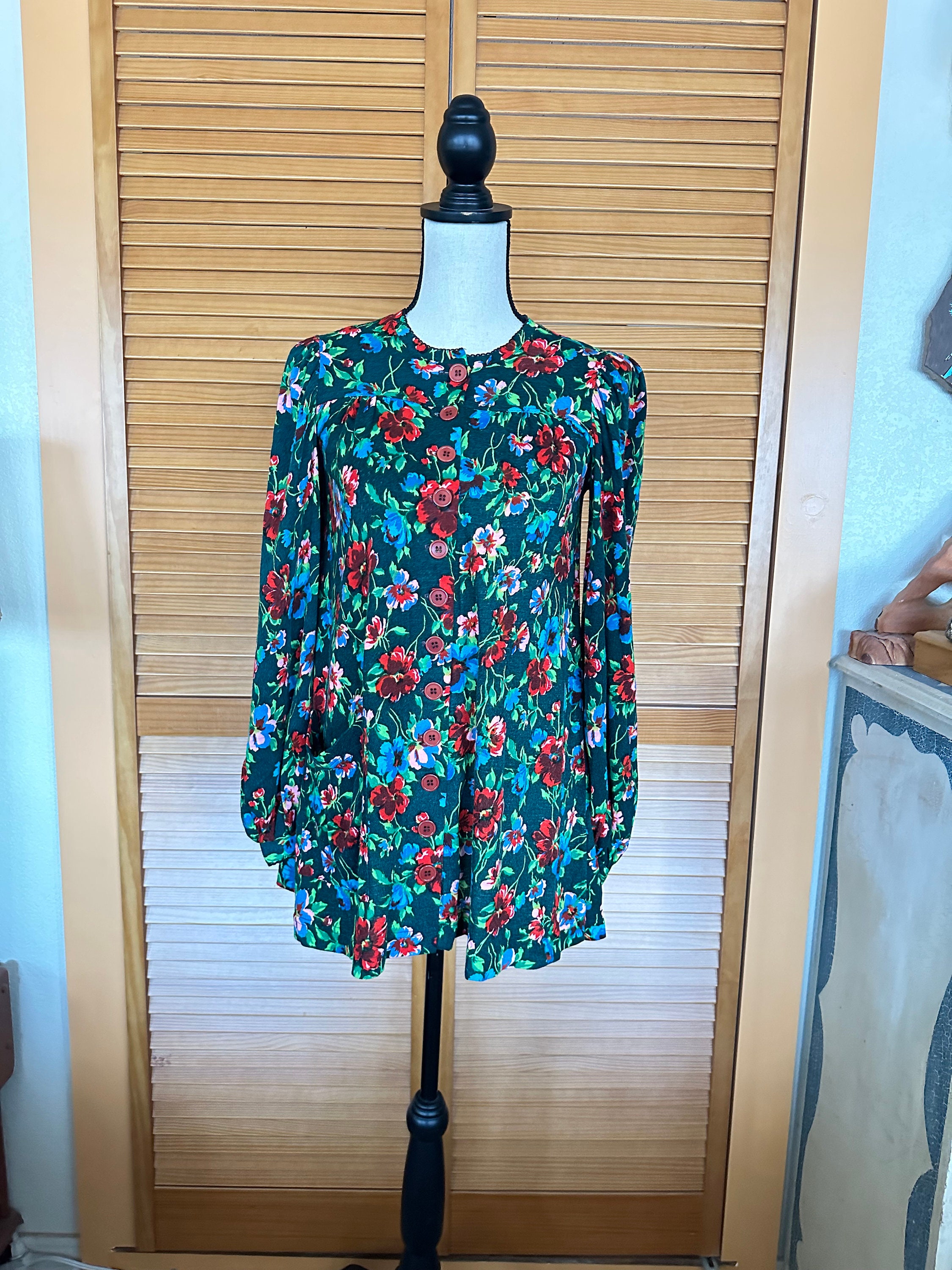 green emerald velvet dress 1980s PUNK Betsey Johnson ROSE PRINT dress small main image 0