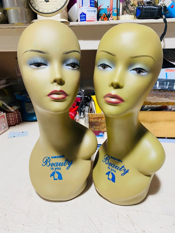 Pretty True VINTAGE MANNEQUIN Beauty HEAD Wig Form Hat Display