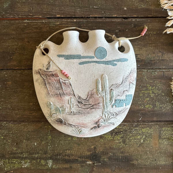 Awesome ViNTAGE CACTUS Canteen SOUTHWESTERN Wall HANGiNG VESSEL CERAMiC