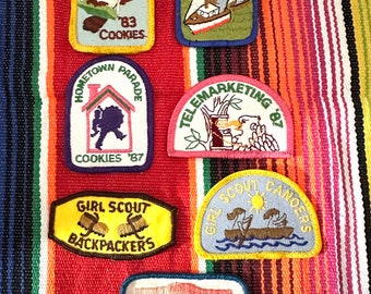 ViNTAGE INDIVIDUAL PATCHEs GiRL SCoUTS NOVELTY Patch Sold Separately