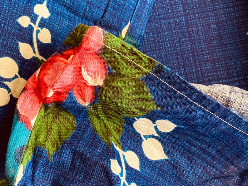 Vintage 3 Yds FABRIC ROSE PRINT Cotton 1970\u2019s Hawaiian