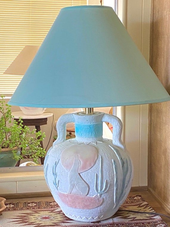 Pair Vintage LAMPS SOUTHWESTERN Large CACTUS Desert Howling Coyote