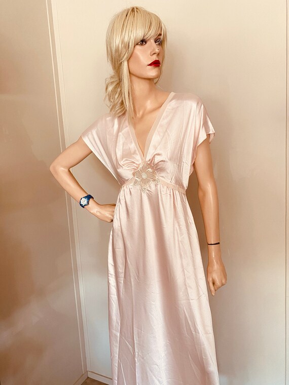Vintage Satin VALENTINO NIGHTGOWN & ROBE