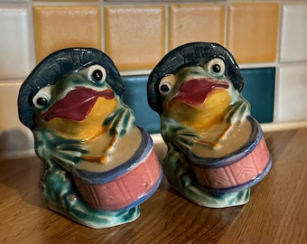 Vintage Anthropomorphic Frog Salt and Pepper Shakers: Majolica Style, Made in Japan