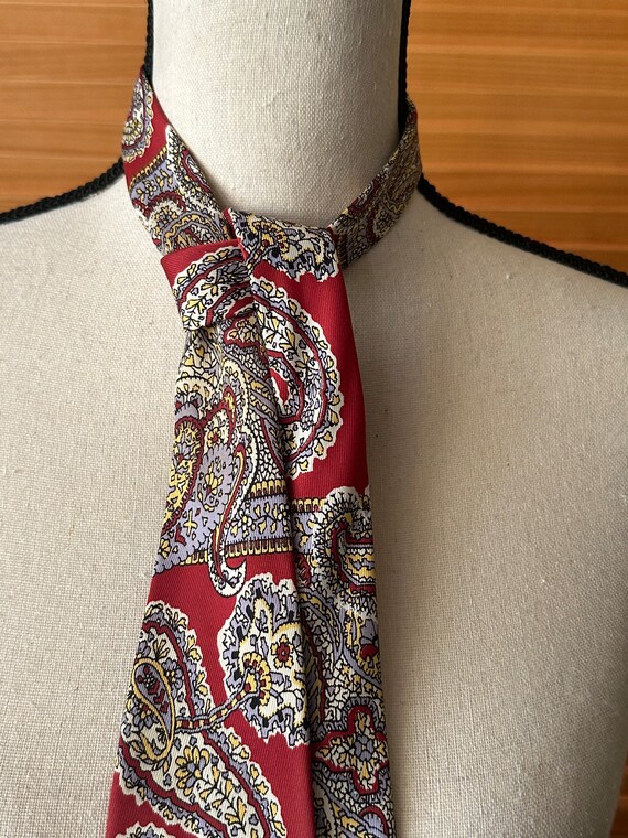 Gorgeous 40’s PAISLEY PRINT NECKTIE Vintage “Exot… - image 2