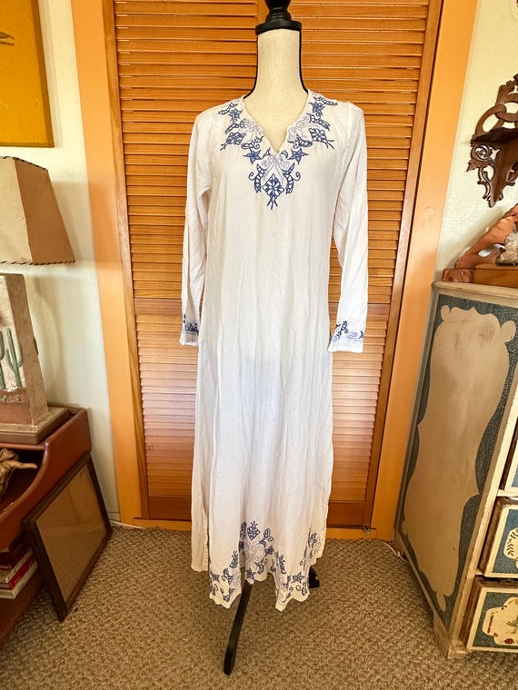 Lovely VINTAGE Embroidered KAFTAN DRESS Beach Cov… - image 8