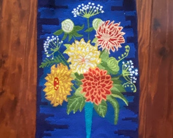 LoVELY ViNTAGE FLOWERS In VASE HOOKED RuG Hand Made CoLORFUL FLoRAL