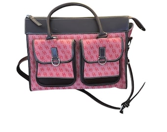 Dooney and  Bourke Signature Logo Double Pocket Tote Bag Womens Key fob and Pouch