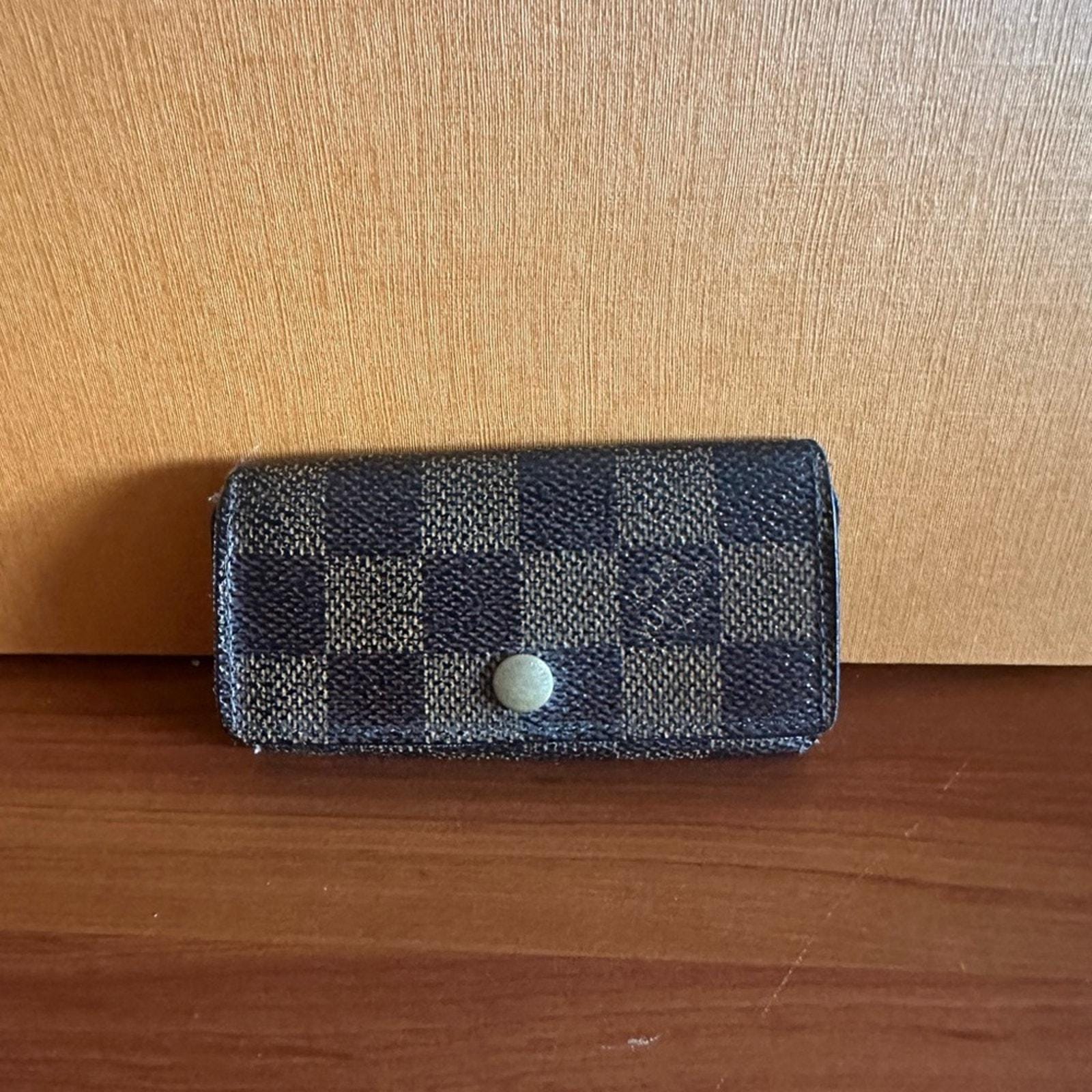 Louis Vuitton Damier Ebene Brown Checkered Key Holder Men or  Louis Vuitton Brown Checkered Key Holder main image 0