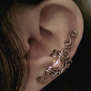 Victorian Champagne Ear Cuff image 1