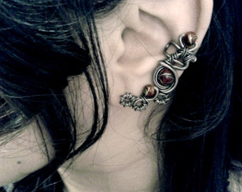 Demon Eye Ear Cuff - Macabre and Cyberpunk inspired cartilage cuff in Red