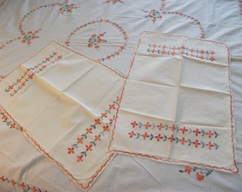 Handmade Floral Embroidery Bed Cover with Pillow Covers, 100% Cotton