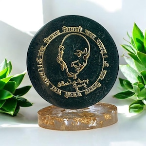 Mini Shukrana Guru ji Stands/Resin Car Dashboard stands/Guru ji stands/Diwali decor/Diwali Gifts/Wedding gifts/Return Gifts/Wedding favors