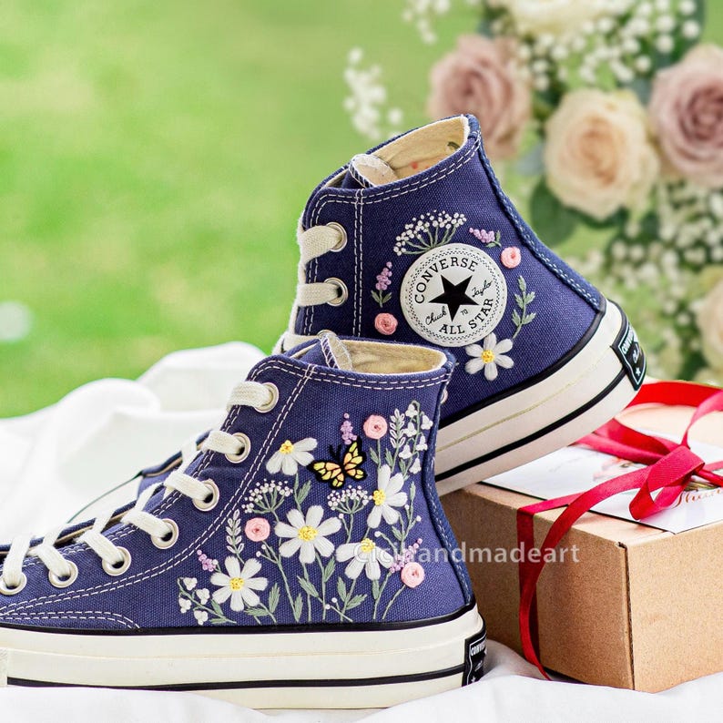 Hand Embroidered Daisy & Butterfly Converse High Tops, Custom Floral Chuck Taylor Sneakers, Cottagecore Canvas Shoes, Unique Gift for Her