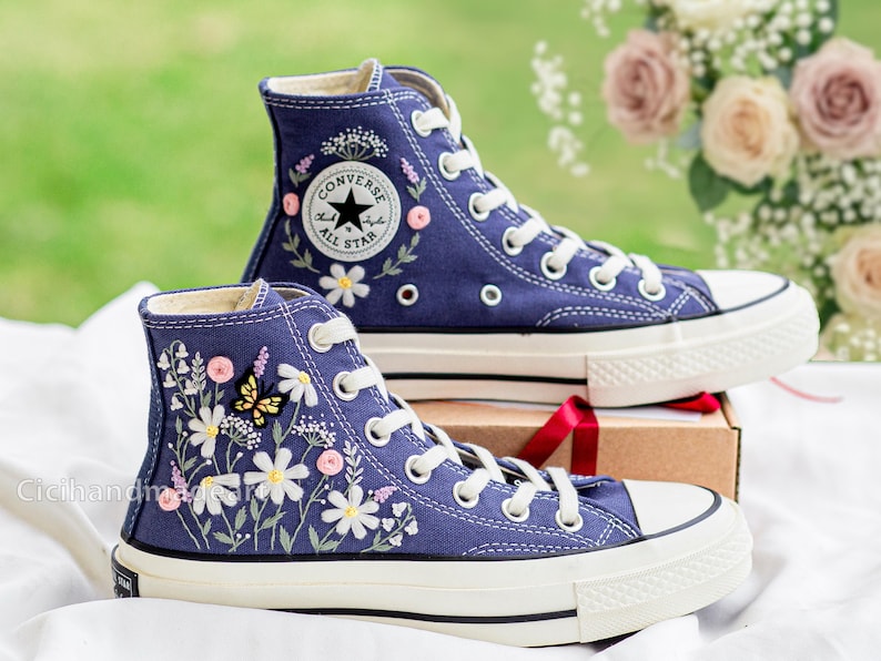 Hand Embroidered Daisy & Butterfly Converse High Tops, Custom Floral Chuck Taylor Sneakers, Cottagecore Canvas Shoes, Unique Gift for Her