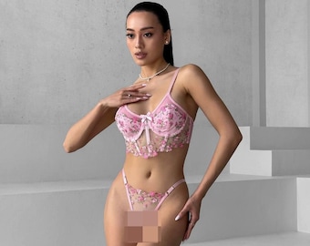 Conjunto de lencería de encaje de primavera / Sujetador estilo corsé y tanga ajustable / Copas sin transparencias / Ropa de dormir elegante para mujer / Regalo para ella