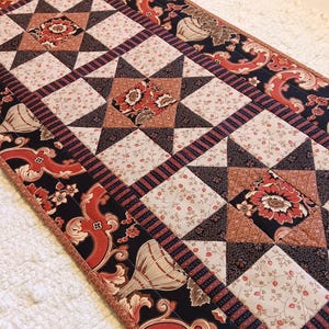 Handmade Ohio Star Quilted Table Runner: Farmhouse Floral Decor (34 x 14.75)