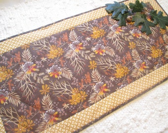 Quilted Table Topper Runner 29 x 12.5 Fall Autumn Leaves Thanksgiving Farmhouse Rustic Cottage Chic