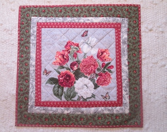 Floral Quilted Table Topper Wall Hanging: Spring Cottage Decor (16.75" Square)