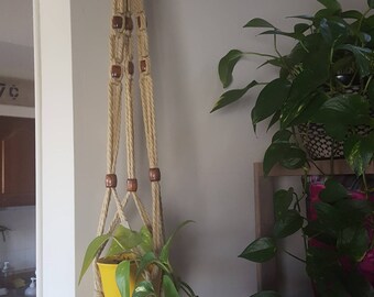 MACRAME plant holder/hanger