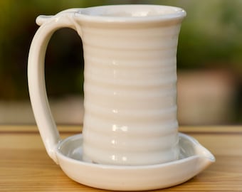 Stoneware Pottery Microwave Bacon Cooker in White Glaze