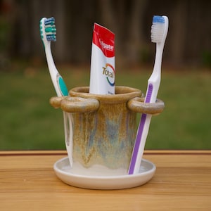 Pottery Toothbrush Holder – OVERSTOCK SALE – Limited Edition in Golden Brown Glaze