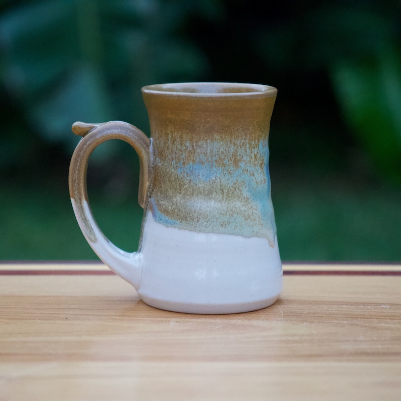 Pottery Coffee Mug in Golden Brown wheelthrown 10-12 ouncesREADY TO SHIP imagem 1