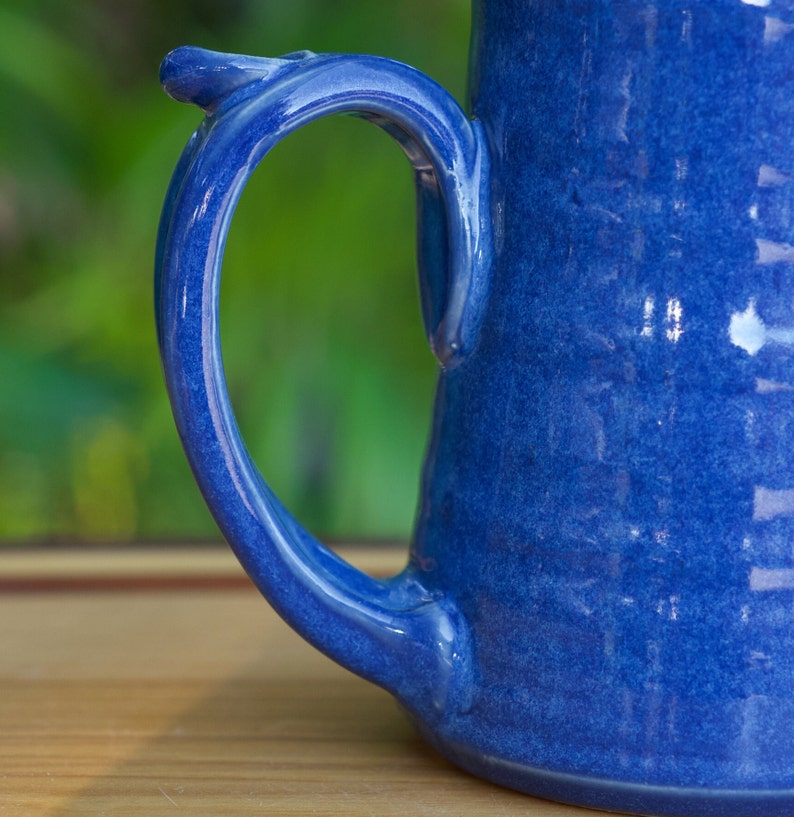 Large 14 ounce Stoneware Coffee Mug for Coffee or Tea in Deep Blue Glaze READY TO SHIP Bild 4