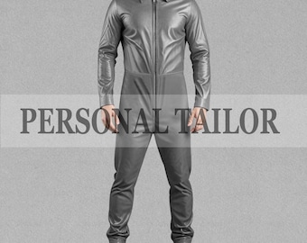 Mono de piel de cordero para hombre: mono gris con cremallera frontal