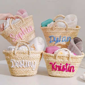 Personalized Straw Bridesmaid Handbag, Custom Bridesmaid Beach Bag, Bridesmaid Gift Basket, Bachelorette Party Tote Bag, Bridal Shower Gift