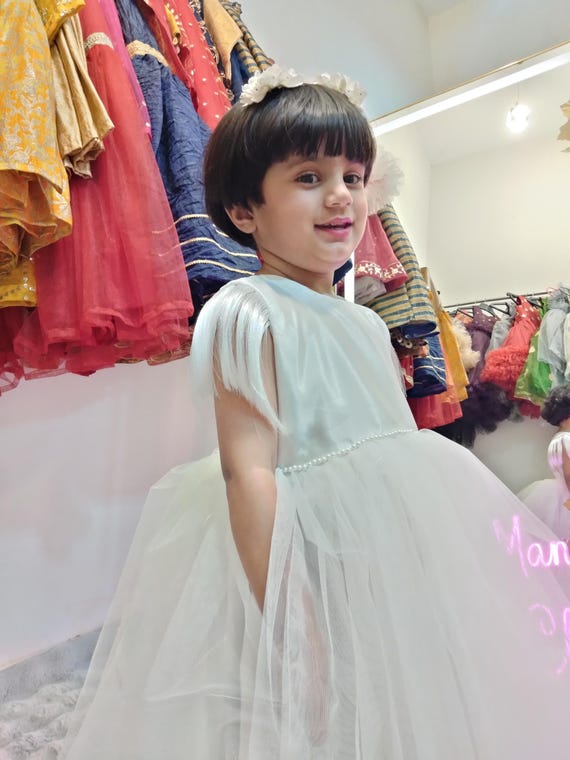 Luxury White Feather Style Flower Girl Dress | Ostrich Feather Cap Sleeves | Tulle Satin First Communion Gown |