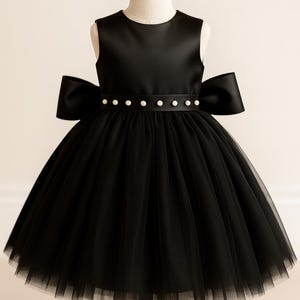 open lace back dress Retro inspired velvet junior bridesmaid dress in black – La Novale Atelier main image 1