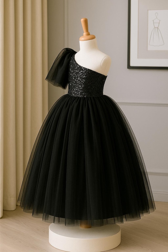 black one shoulder tulle dress Amazing @sammiemisa looks beautiful in our Black One-Shoulder Cocktail Tulle  Dress #itsmilladress #mlr30061 #mlr30061black