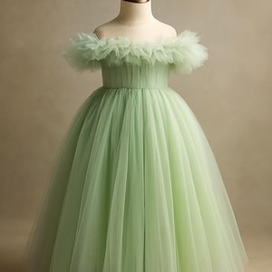 green dress polka dot Tie Neck Midi Elasticated back bodice with UAE Size:0X/1X 1, 2, or 3?