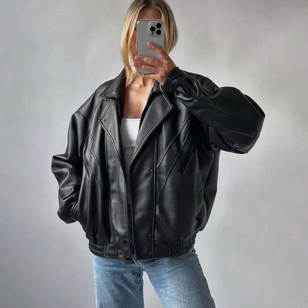 ジャケット・アウター Vintage leather bomber jacket black Women's Oversized 90's Vintage Style Black Bomber Leather Jacket