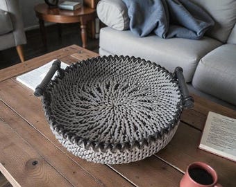 Handmade Round Wicker Tray with Wooden Handles 10, 12, 14 in: Breakfast, Fruit, Bread