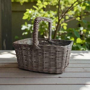 Handmade Rectangular Wicker Basket: 13* 9.6* 6 in, Picnic, Market, Garden, Fruit, Harvest Trug