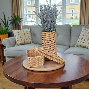 Wicker Storage Basket with Lid: Rectangular Trinket Box