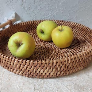 Wicker Tray Round Wicker Tray Handmade Processed by a Samovorite Oak Stain Wicker Tray Serving Tray 12 in Fruit Basket Custom Wicker Trays