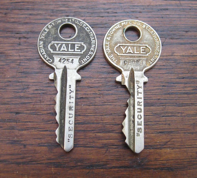 2 Vintage Yale & Towne Security Keys St. Catharines Ontario Canada Door ...