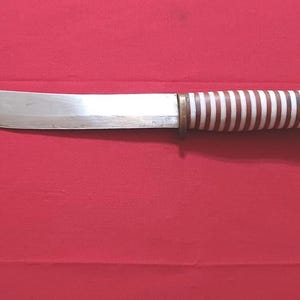 Couteau de chasse vintage avec manche en celluloïd lame fixe pêche Camping dépouillement survie homme des cavernes sans gaine
