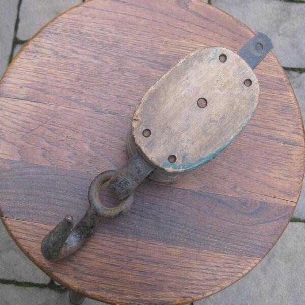 Antique Wood Pulley With Remnants of Green Paint Block & Tackle Nautical Farm Ship Home Cottage Decor Barn Find Man Cave