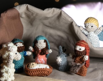 SCHEMA ALL'UNCINETTO: Confezione natalizia di 7 marionette da dito (Natività) - Amigurumi (pdf, termini USA)