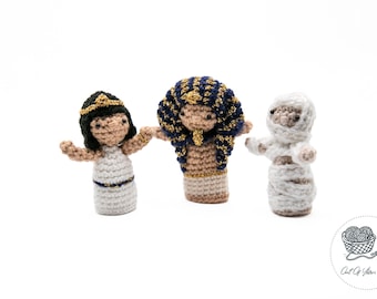 SCHEMA ALL'UNCINETTO: Set di marionette da dito egiziane (Faraone, Mummia, Cleopatra) - Amigurumi (pdf, termini USA)