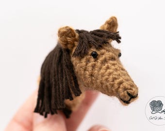 SCHEMA ALL'UNCINETTO Hattie il cavallo Marionetta da dito - Amigurumi (pdf, termini USA)