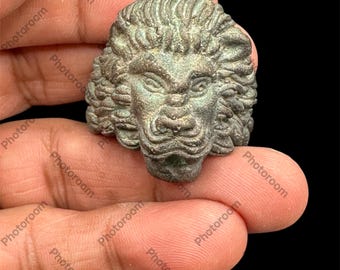 Antique lion bronze small votive ring