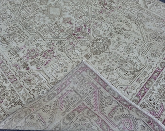 Vintage Oushak Rug 8x11 ft – Handmade Beige and Pink Wool Turkish Carpet
