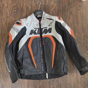 Men&#39;s New KTM Alpinestars Style Motorbike Riding Gear Biker Rider Genuine Cowhide Leather Jacket.
